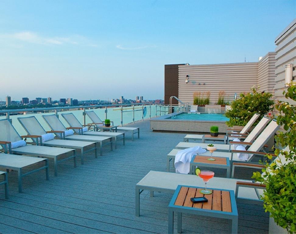 Global Luxury Suites At Kenmore Square 波士顿 外观 照片