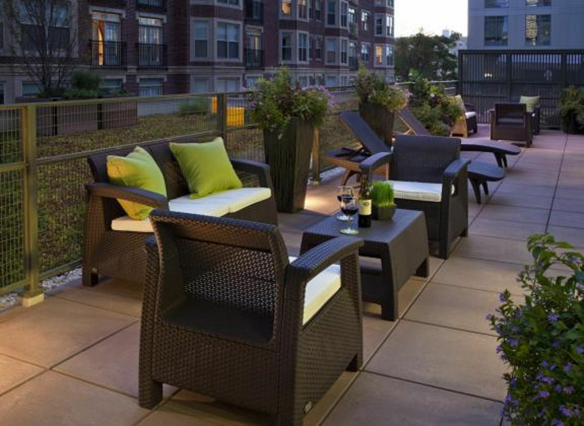 Global Luxury Suites At Kenmore Square 波士顿 外观 照片